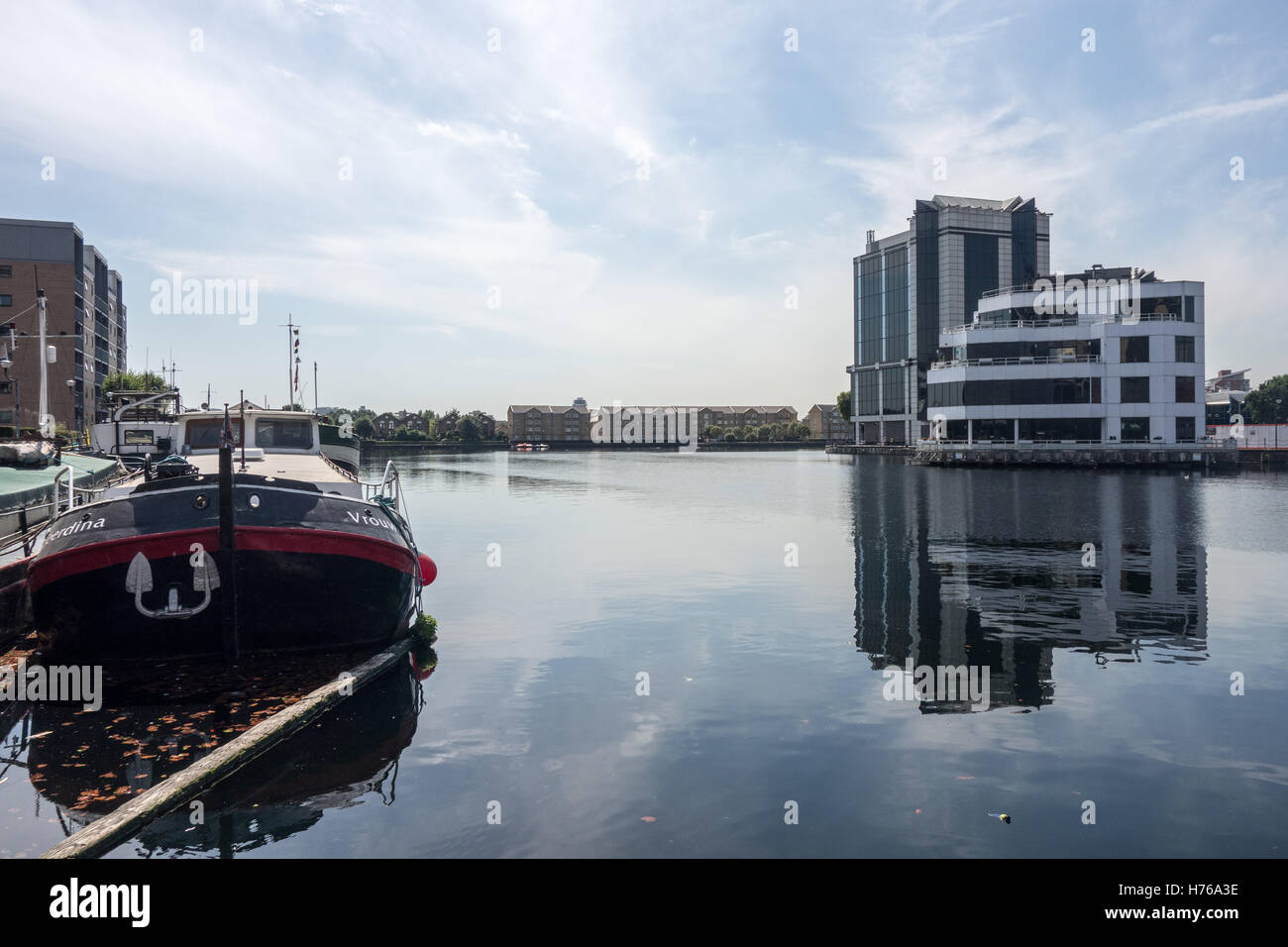 Millwall Dock externe a été construit en 1868 par John Aird & Cie. Il s'écoule du quai sud de Mudchute dans l'Est de Londres. Banque D'Images