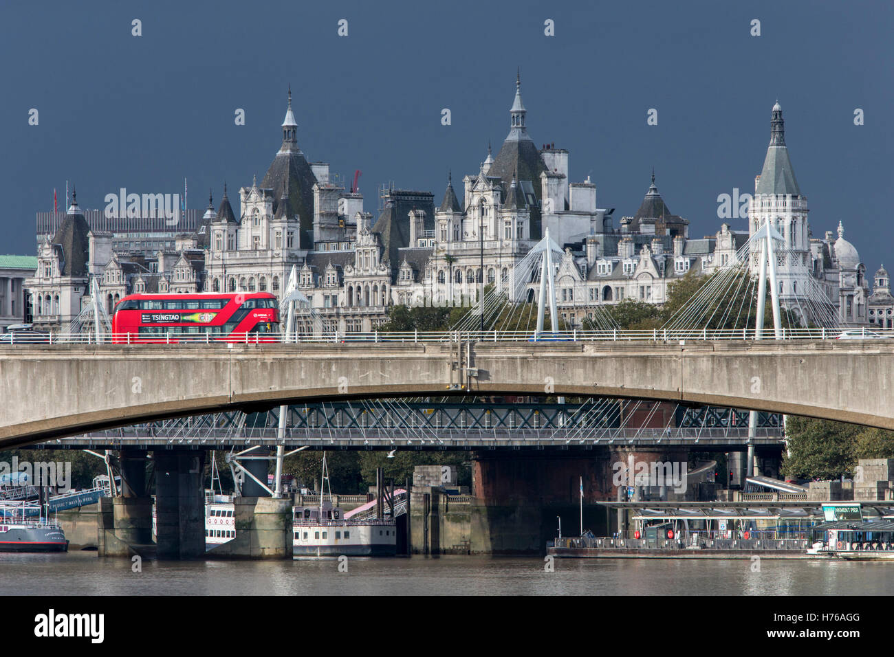 Waterloo Bridge, Londres, Angleterre, samedi, Octobre 01, 2016. Banque D'Images