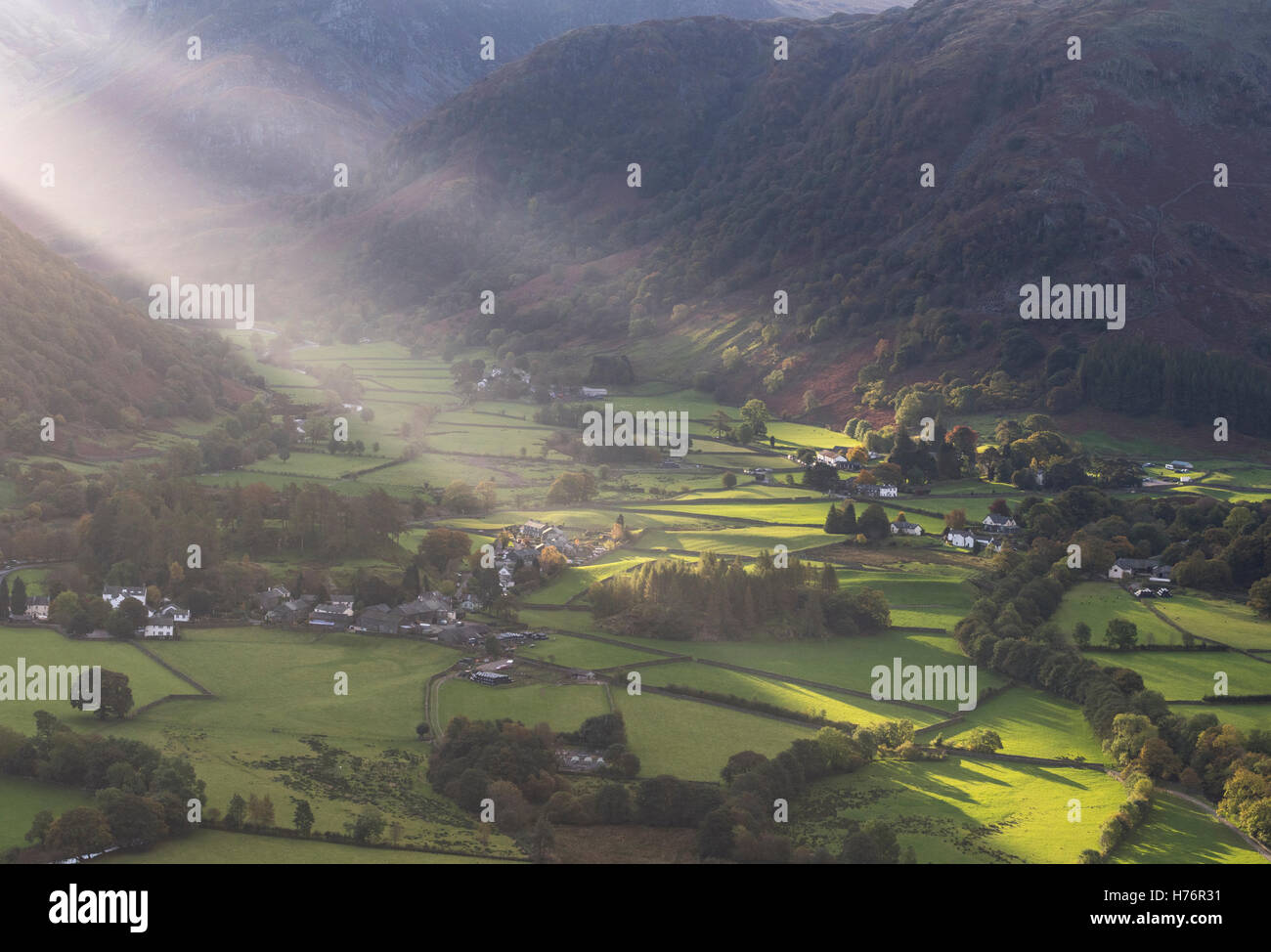 Éclat de lumière plus Stonethwaite Rosthwaite et de la Petite Venise dans le Lake District National Park, Royaume-Uni Banque D'Images