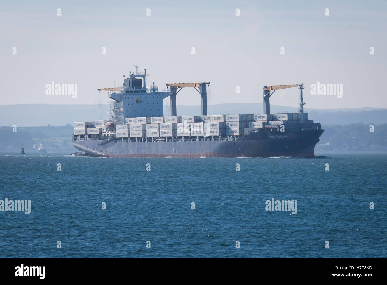 Navire de fret Teslin 'Rio' dans l'approche du port de Portsmouth dans le Solent Banque D'Images