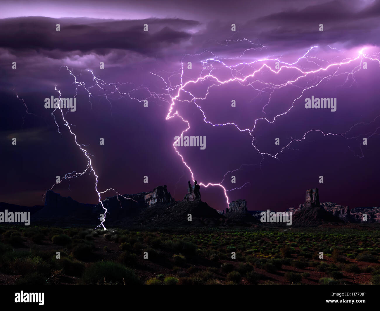 Tempête de foudre, Valley of the Gods, Utah, États-Unis Banque D'Images