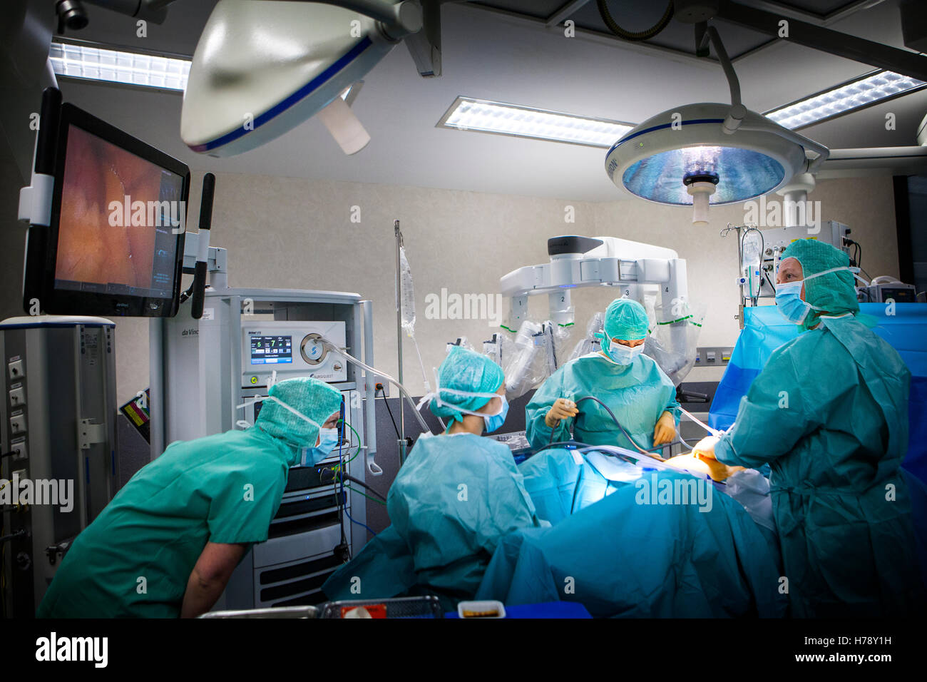 La chirurgie assistée par robot Banque D'Images