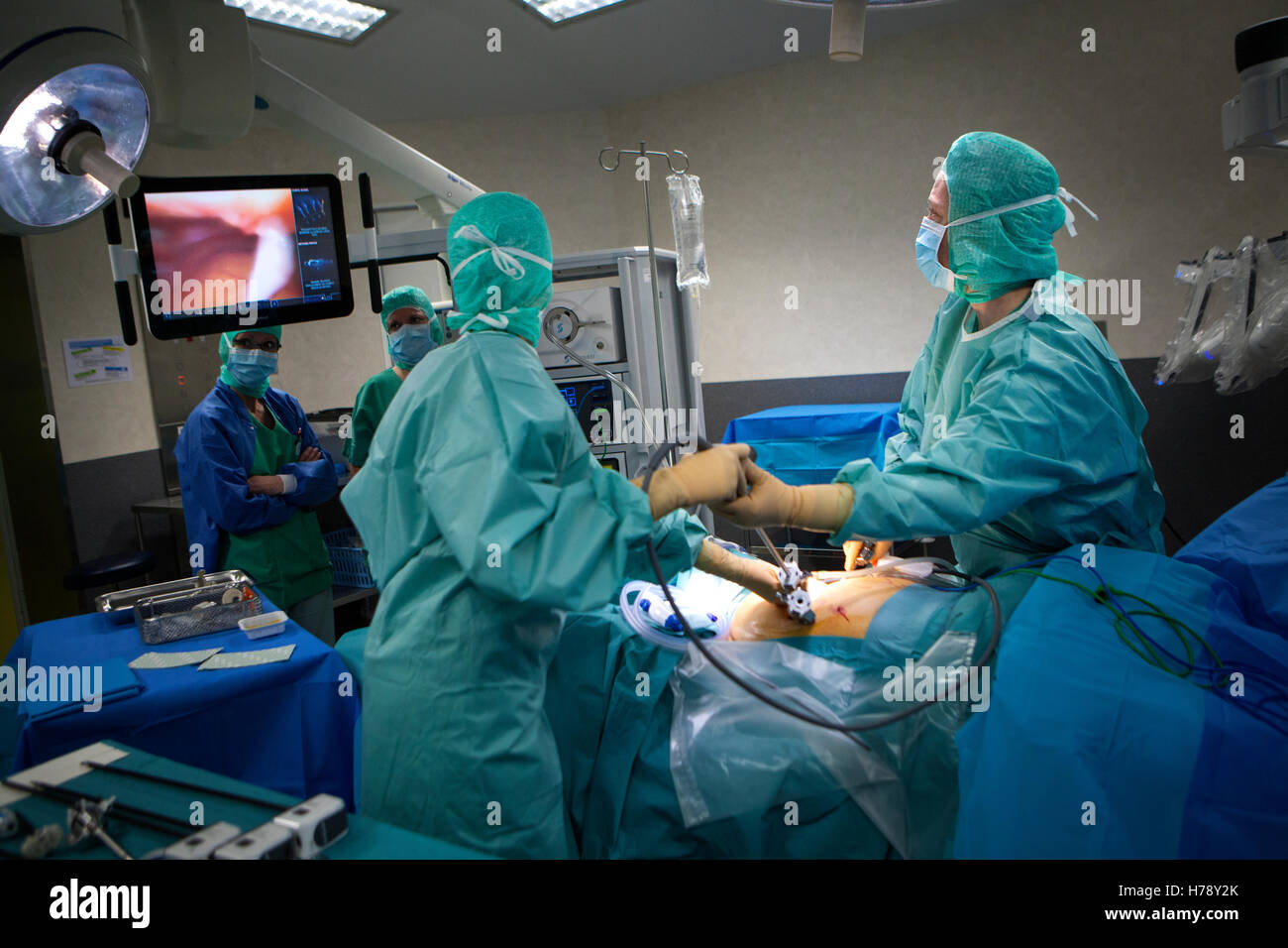 La chirurgie assistée par robot Banque D'Images