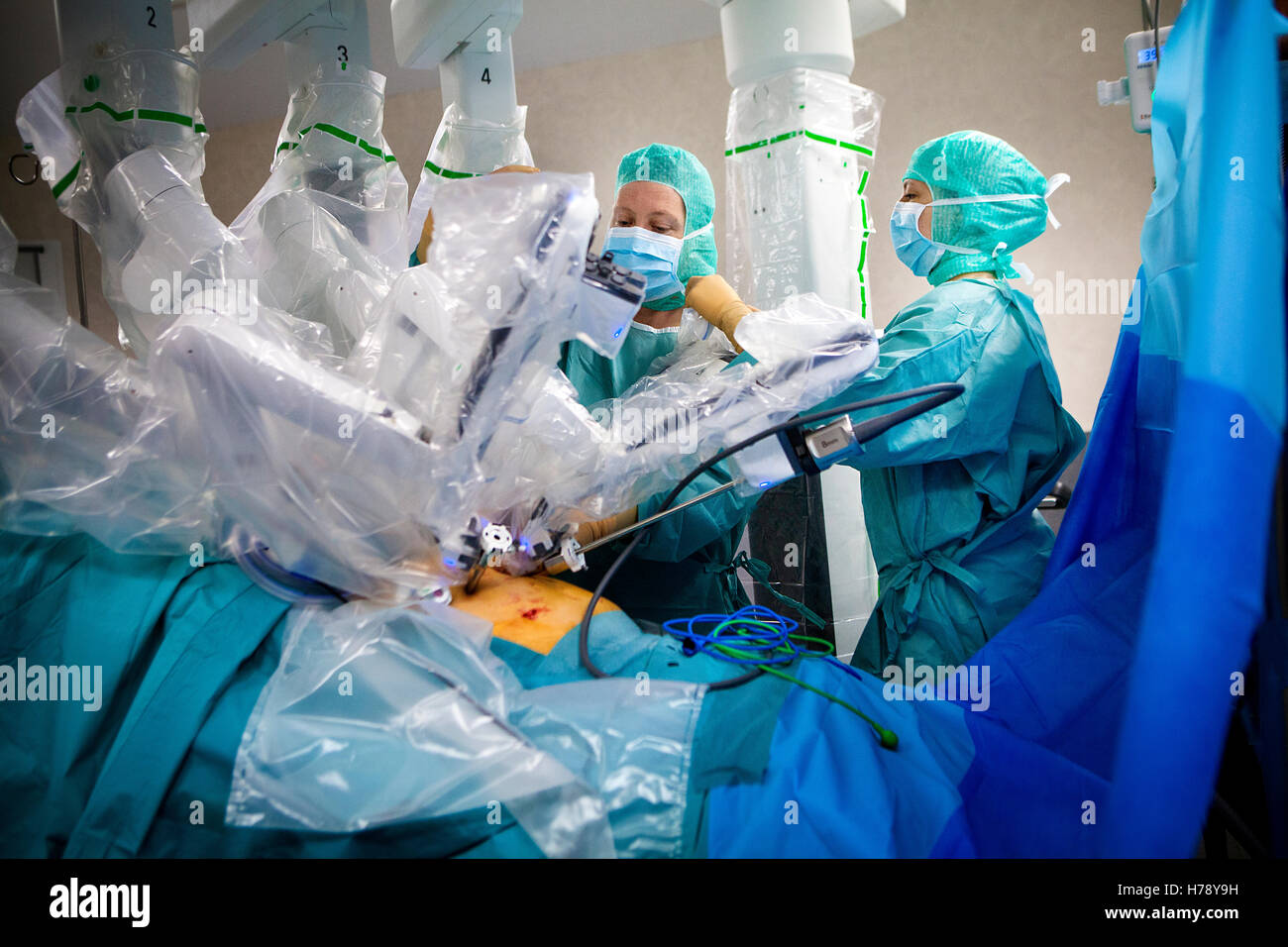 La chirurgie assistée par robot Banque D'Images