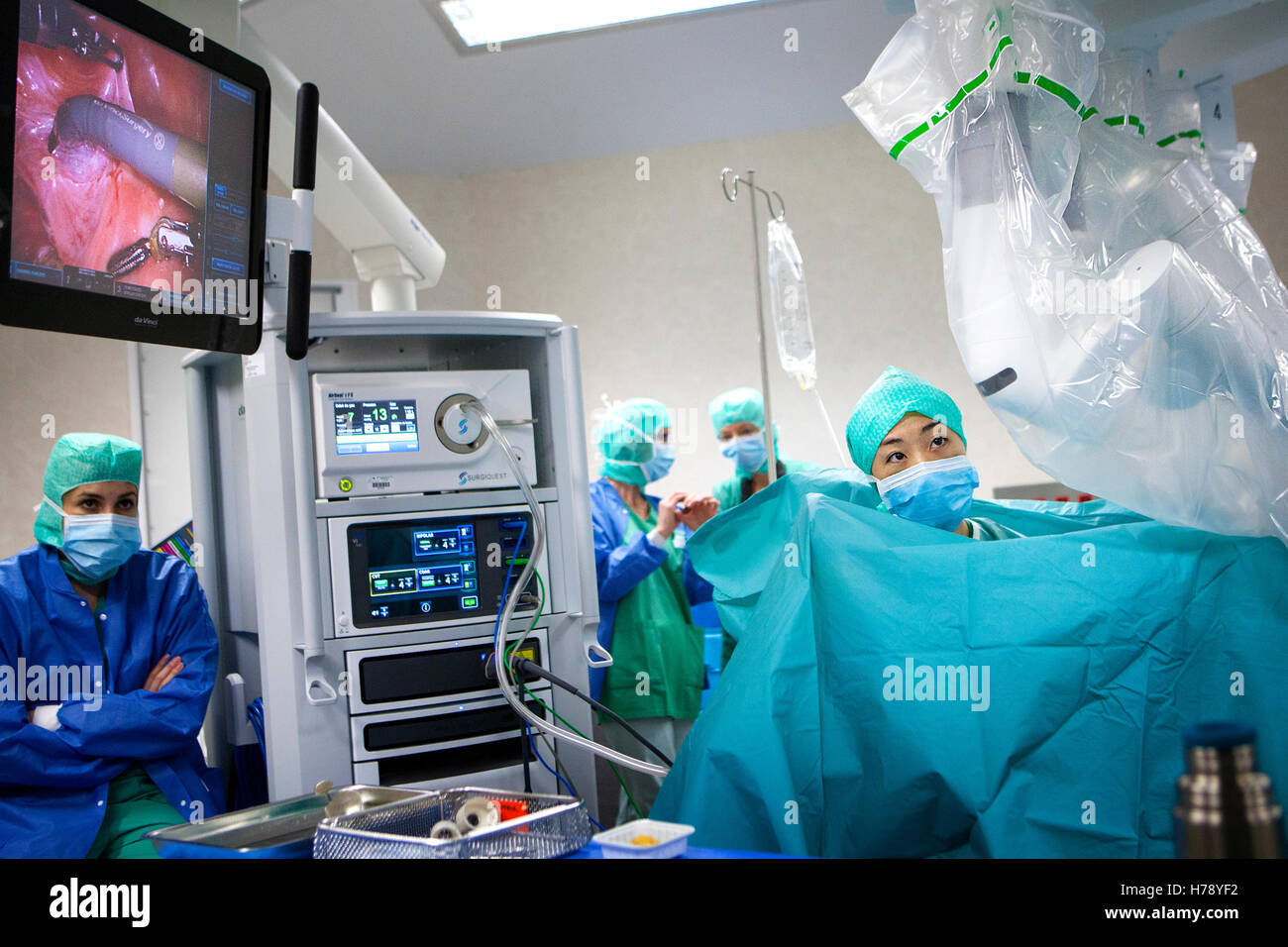 La chirurgie assistée par robot Banque D'Images