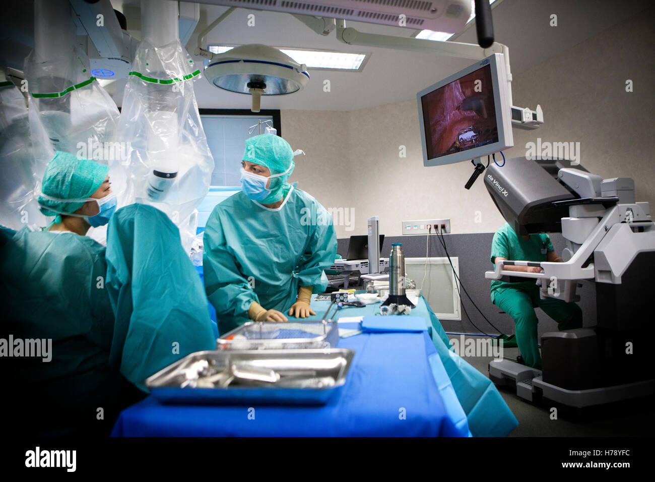 La chirurgie assistée par robot Banque D'Images