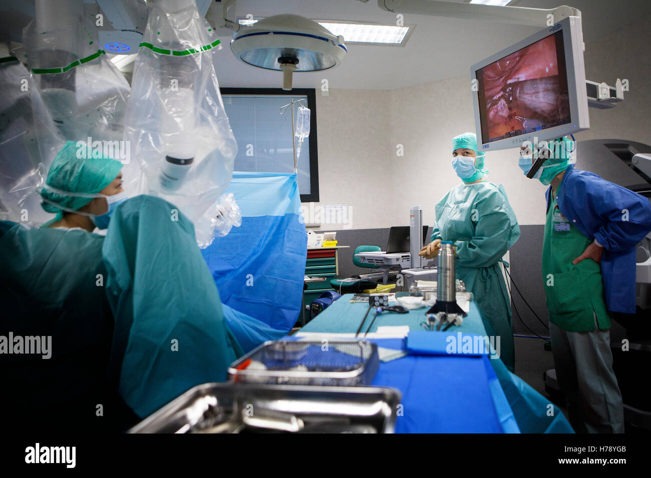 La chirurgie assistée par robot Banque D'Images