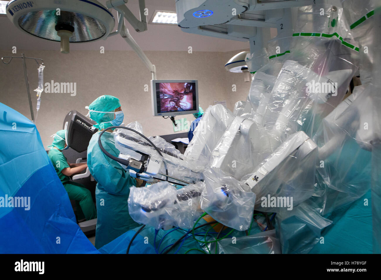 La chirurgie assistée par robot Banque D'Images