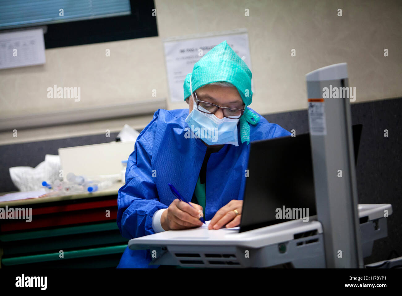 La chirurgie assistée par robot Banque D'Images