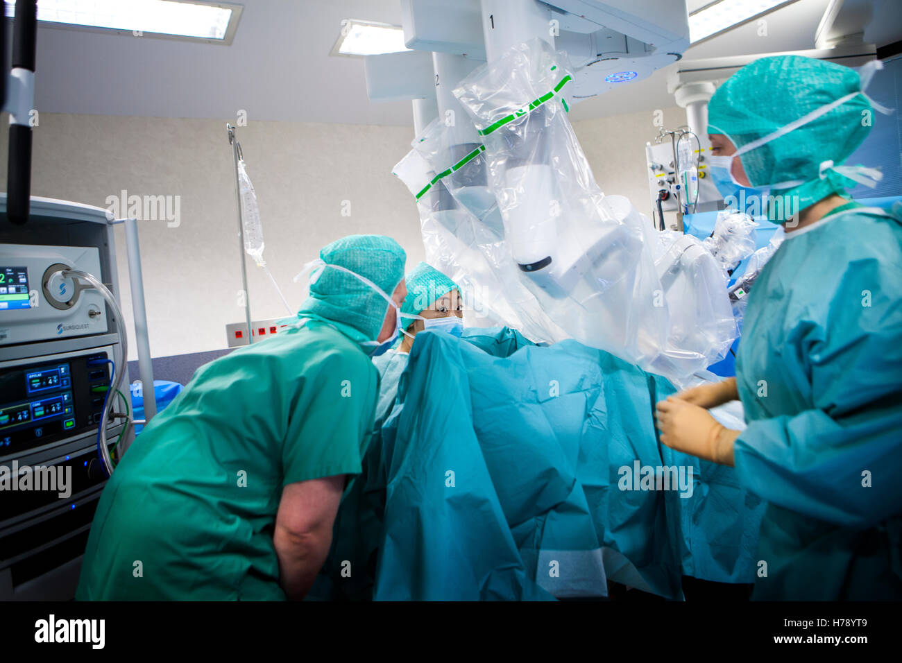 La chirurgie assistée par robot Banque D'Images