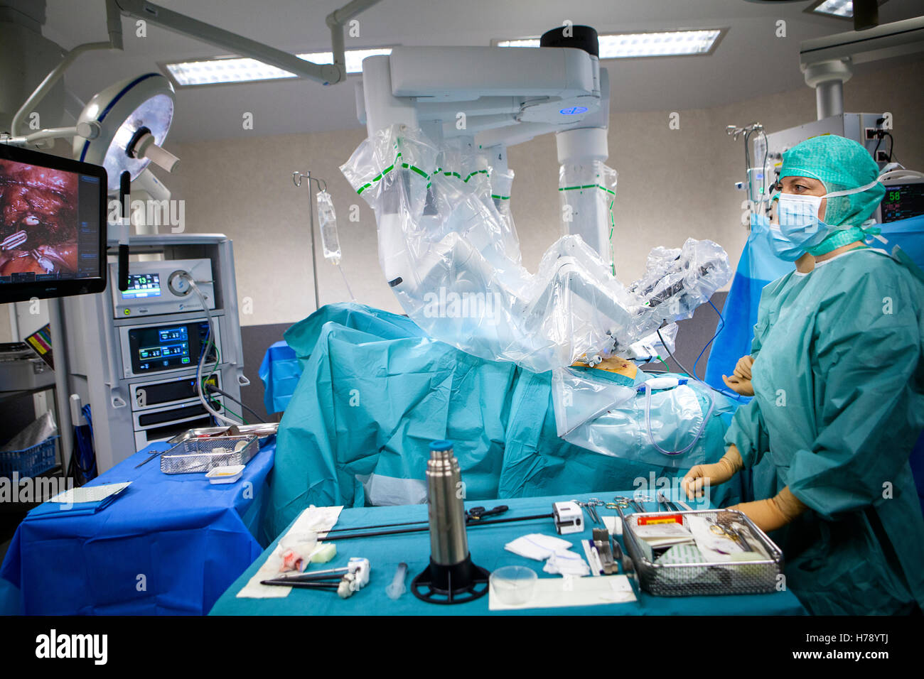 La chirurgie assistée par robot Banque D'Images