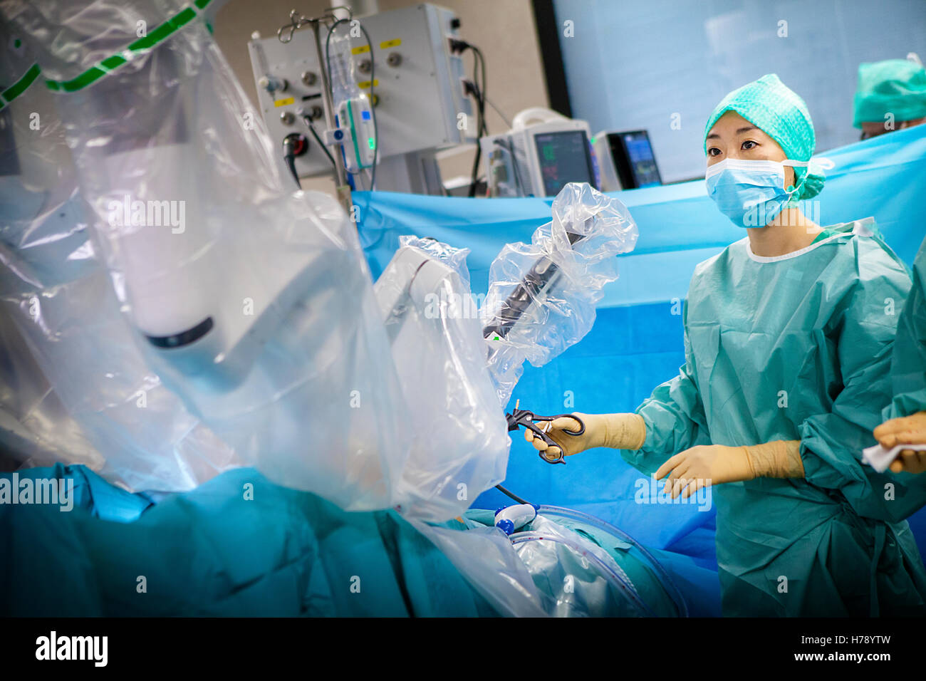 La chirurgie assistée par robot Banque D'Images