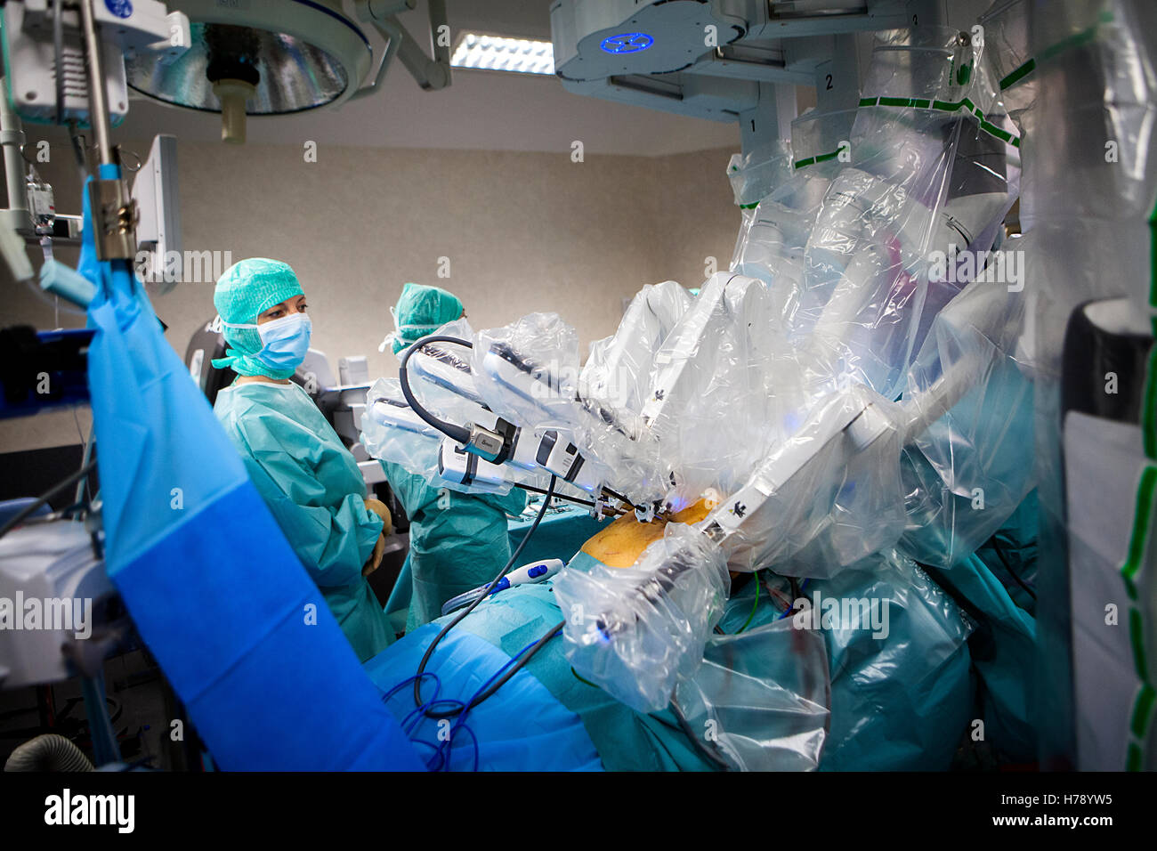 La chirurgie assistée par robot Banque D'Images