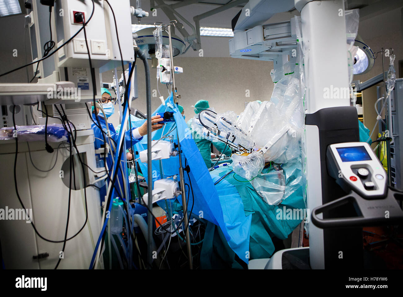 La chirurgie assistée par robot Banque D'Images