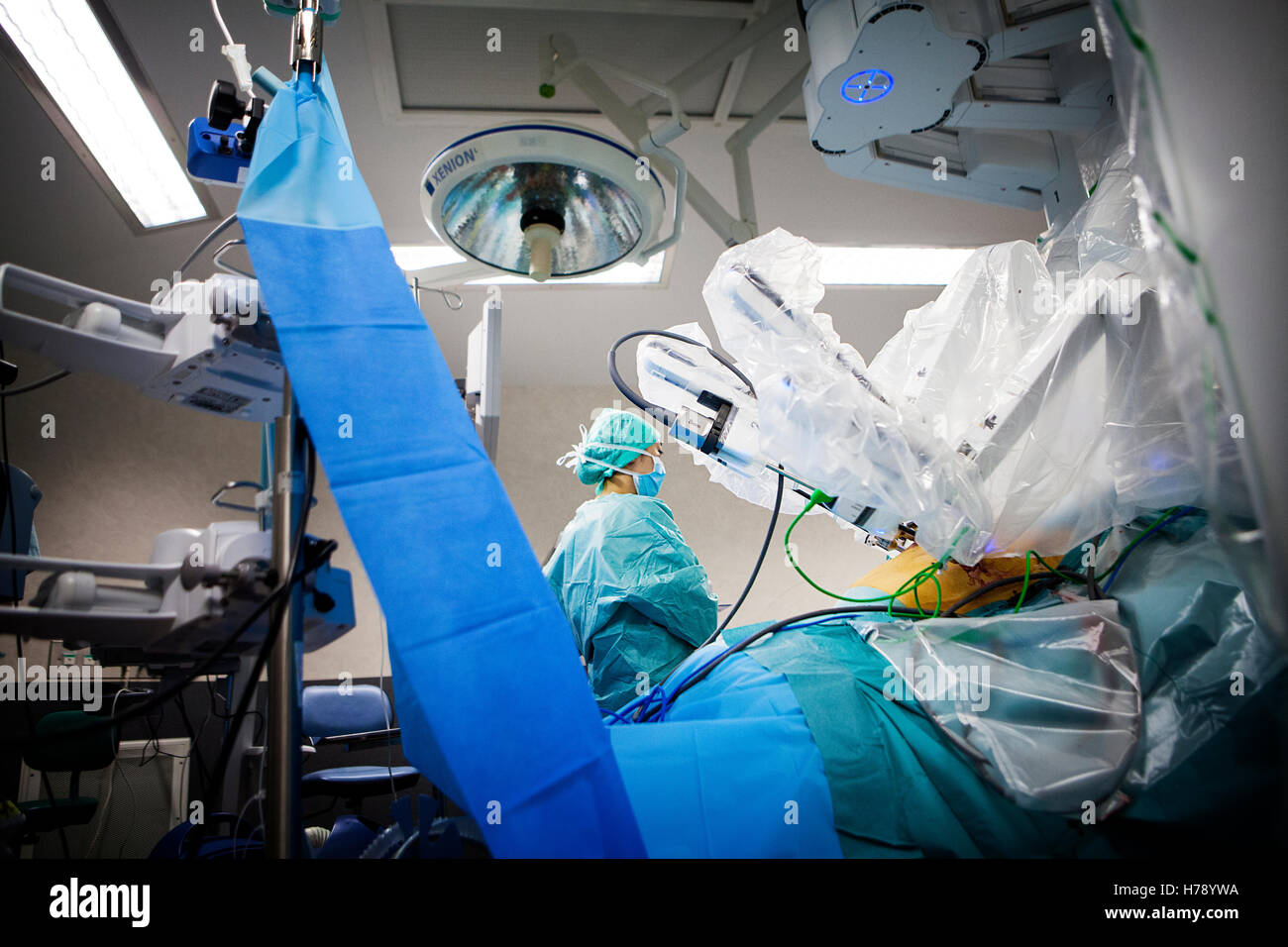 La chirurgie assistée par robot Banque D'Images