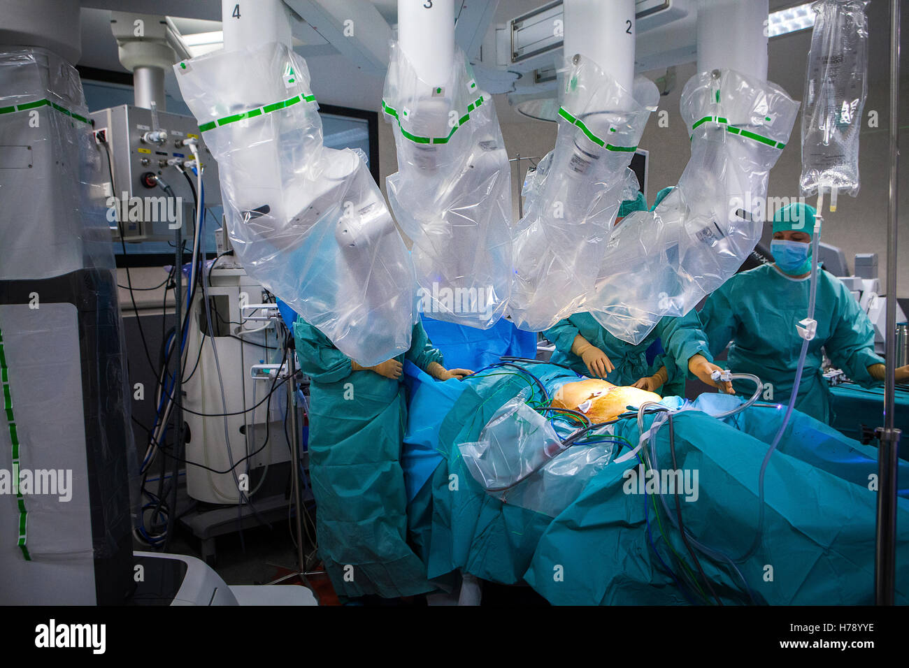 La chirurgie assistée par robot Banque D'Images