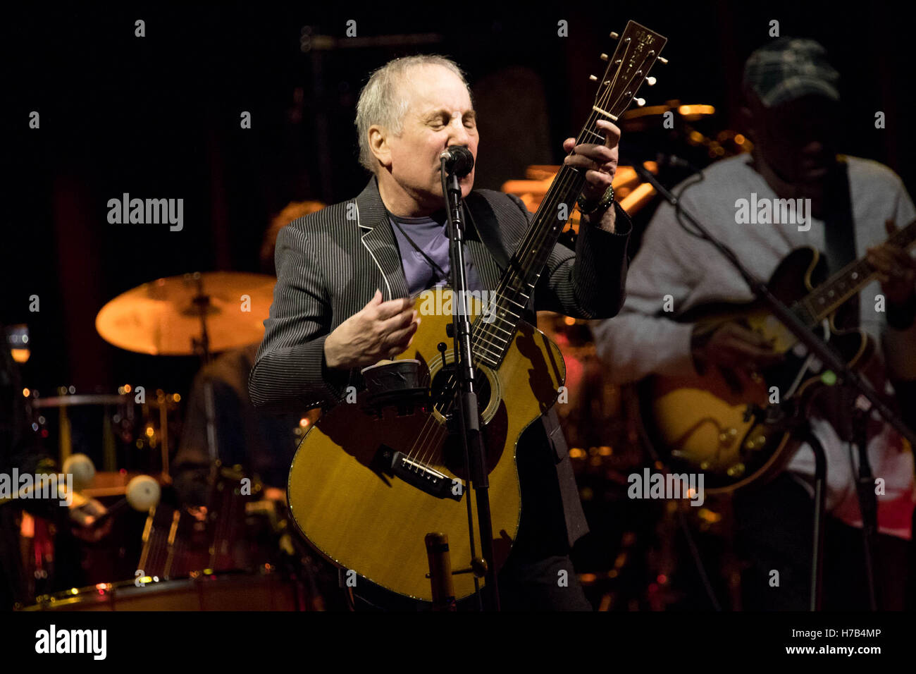 Bournemouth, Royaume-Uni. 3 novembre, 2016. Paul Simon jouant à guichet fermé au Centre International de Bournemouth Crédit : Charlie Raven/Alamy Live News Banque D'Images