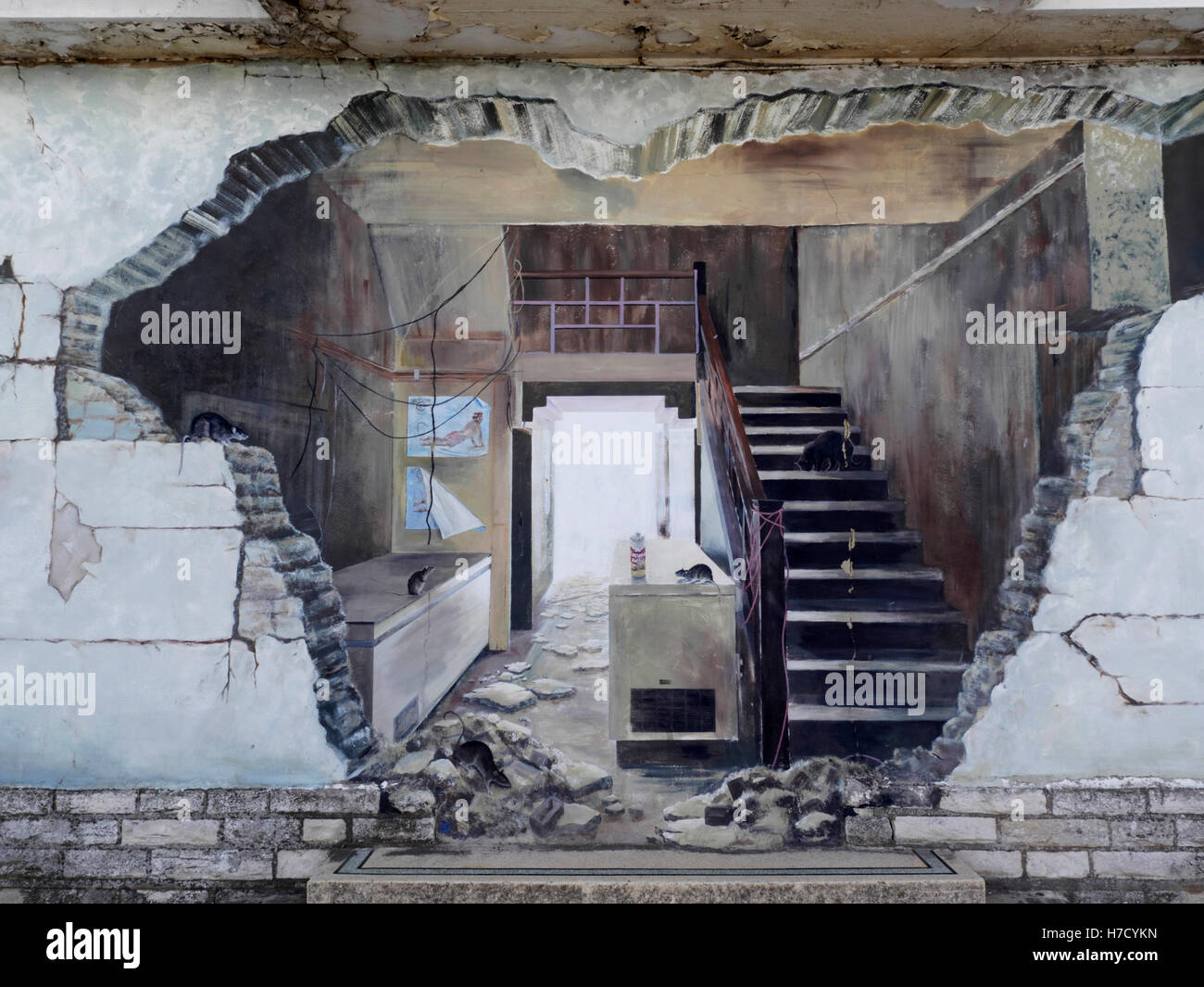 Street art sur le mur du bâtiment a condamné la production d'un "trompe
