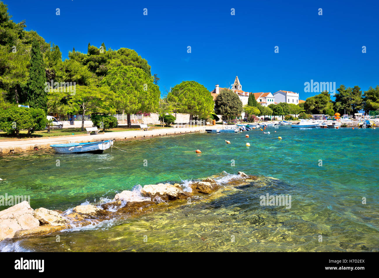 Village côtier de Sveti Filip i Jakov beach view, Dalmatie, Croatie Banque D'Images
