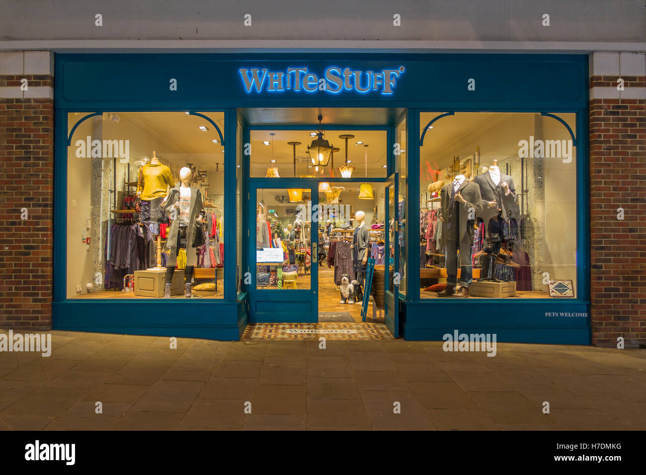 White Stuff Fashion Store Centre Commercial Whitefriars Canterbury Kent UK Banque D'Images