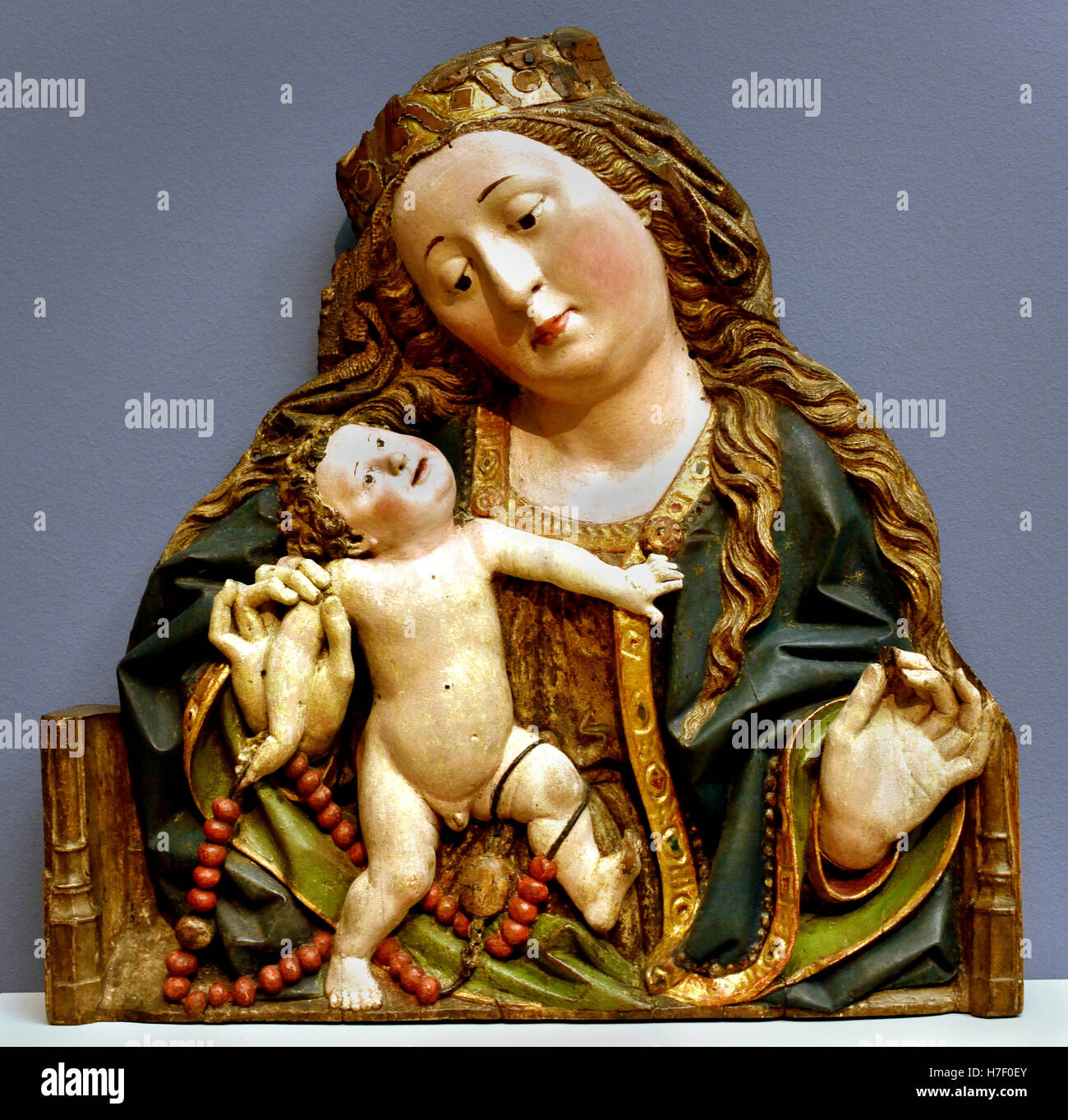 Vierge à l'enfant sculpture1480 Moyen-Âge Oberrhein - Rhin supérieur allemand Allemagne Banque D'Images