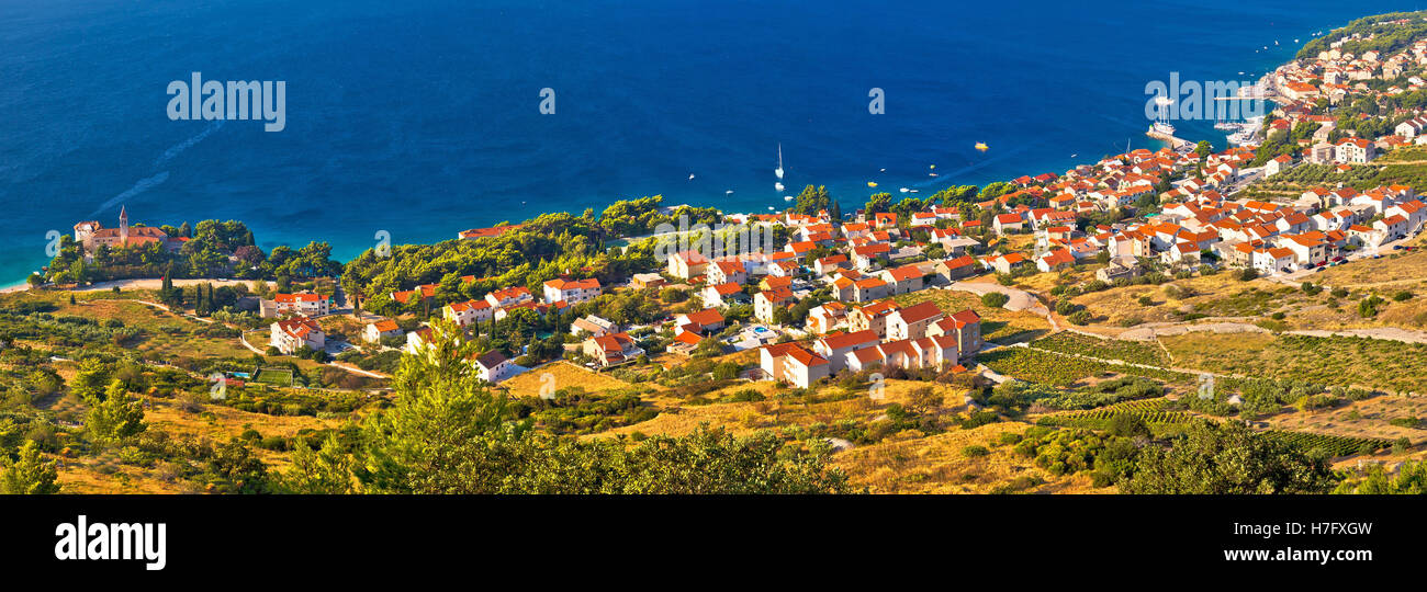 Bol, sur l''île de Brac vue panoramique vue aérienne Banque D'Images