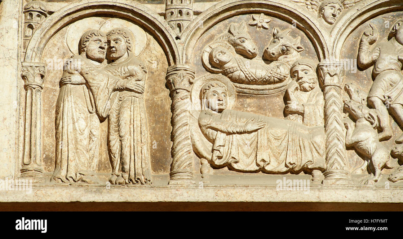 Secours romane sculptures de la cathédrale romane de Crémone, commencé 1107, Cremona, Lombardie, Italie du nord Banque D'Images