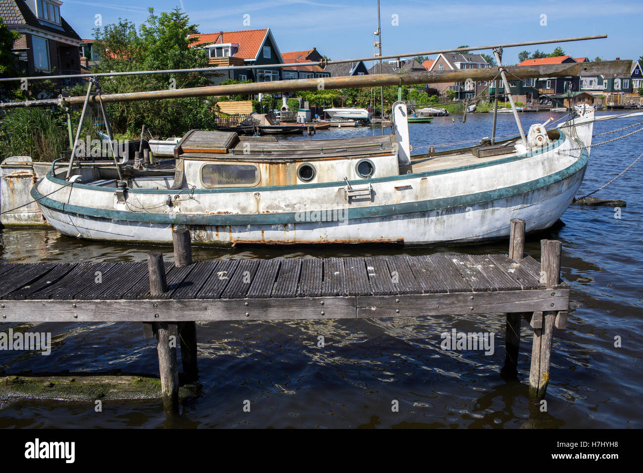 Skutsje, un vieux bateau à voile néerlandais Banque D'Images