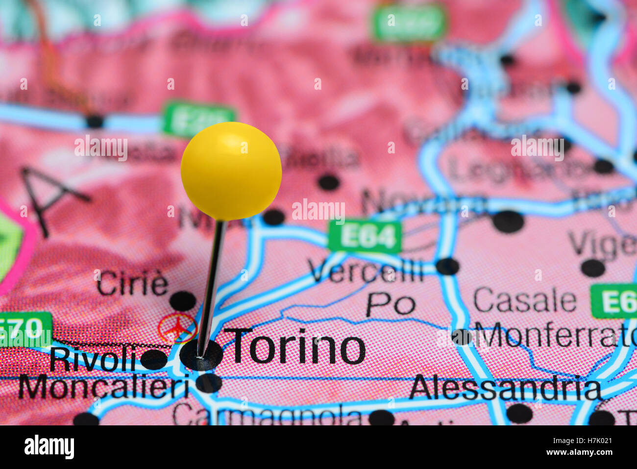 Torino épinglée sur une carte de l'Italie Banque D'Images