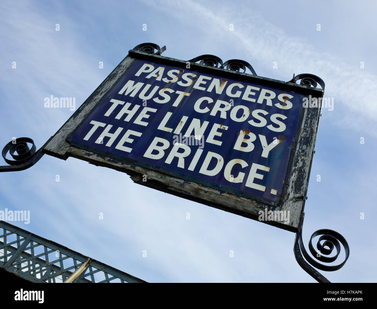 Panneau d'avertissement ferroviaire UK Banque D'Images