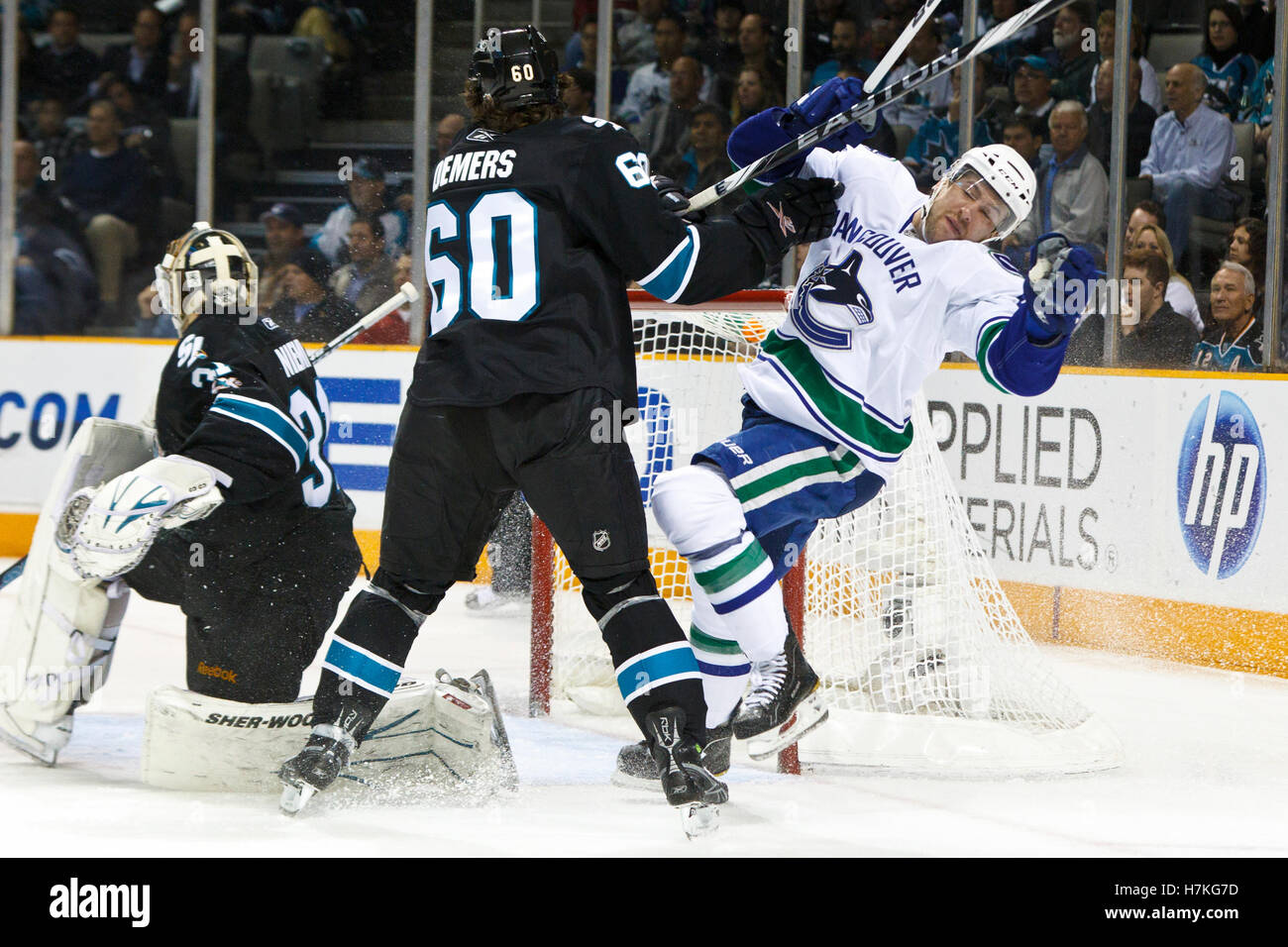 10 mars 2011, San Jose, CA, USA ; au cours de la première période chez HP Pavilion. Vancouver a battu San Jose 5-4 en fusillade. Banque D'Images