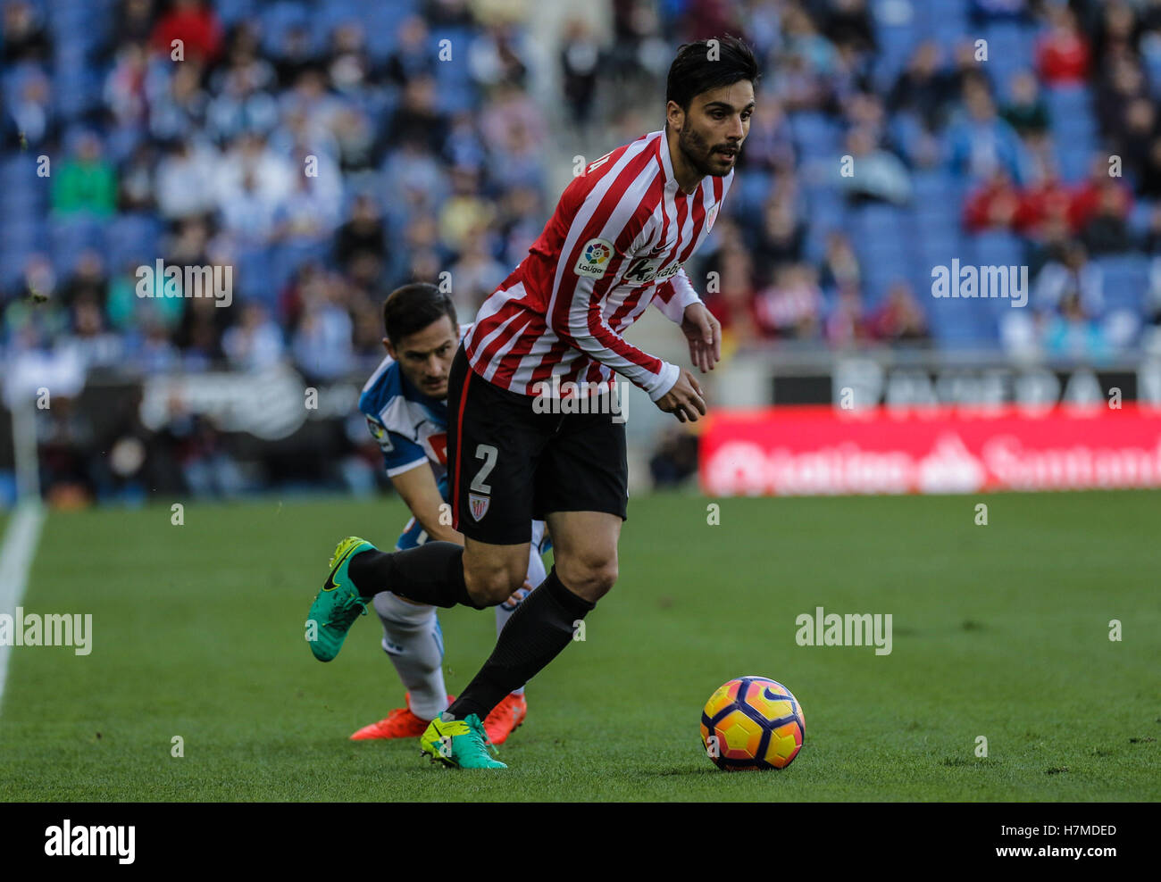 Barcelone, Espagne. 06 Nov, 2016. Boveda avec la balle. La Liga Santander, journée 11 match entre l'Espanyol et Athletic Club de Bilbao s'est terminé par un 0-0 draw. Stade RCDE, Barcelone, Espagne. Novembre 6th, 2016 Crédit : VWPics/Alamy Live News Banque D'Images