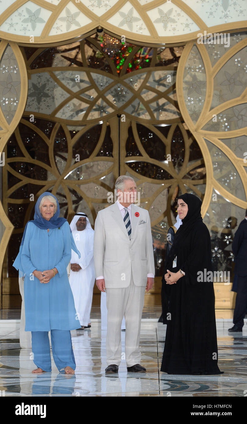 Le Prince de Galles et la duchesse de Cornouailles visite la Grande Mosquée Sheikh Zayed à Abu Dhabi, Émirats arabes unis, au cours de la tournée royale du Moyen-Orient. Banque D'Images