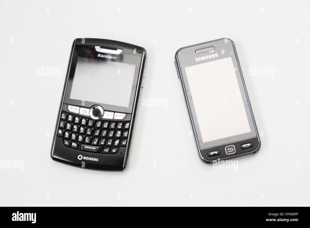 Téléphones blackberry Banque de photographies et d'images à haute  résolution - Alamy