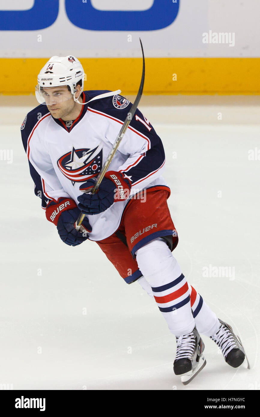 Jan 31, 2012 ; San Jose, CA, USA ; Blue Jackets de Columbus sur Grant Clitsome (14) se réchauffe avant le match contre les Sharks de San Jose chez HP Pavilion. San Jose a défait 6-0 Columbus. Banque D'Images