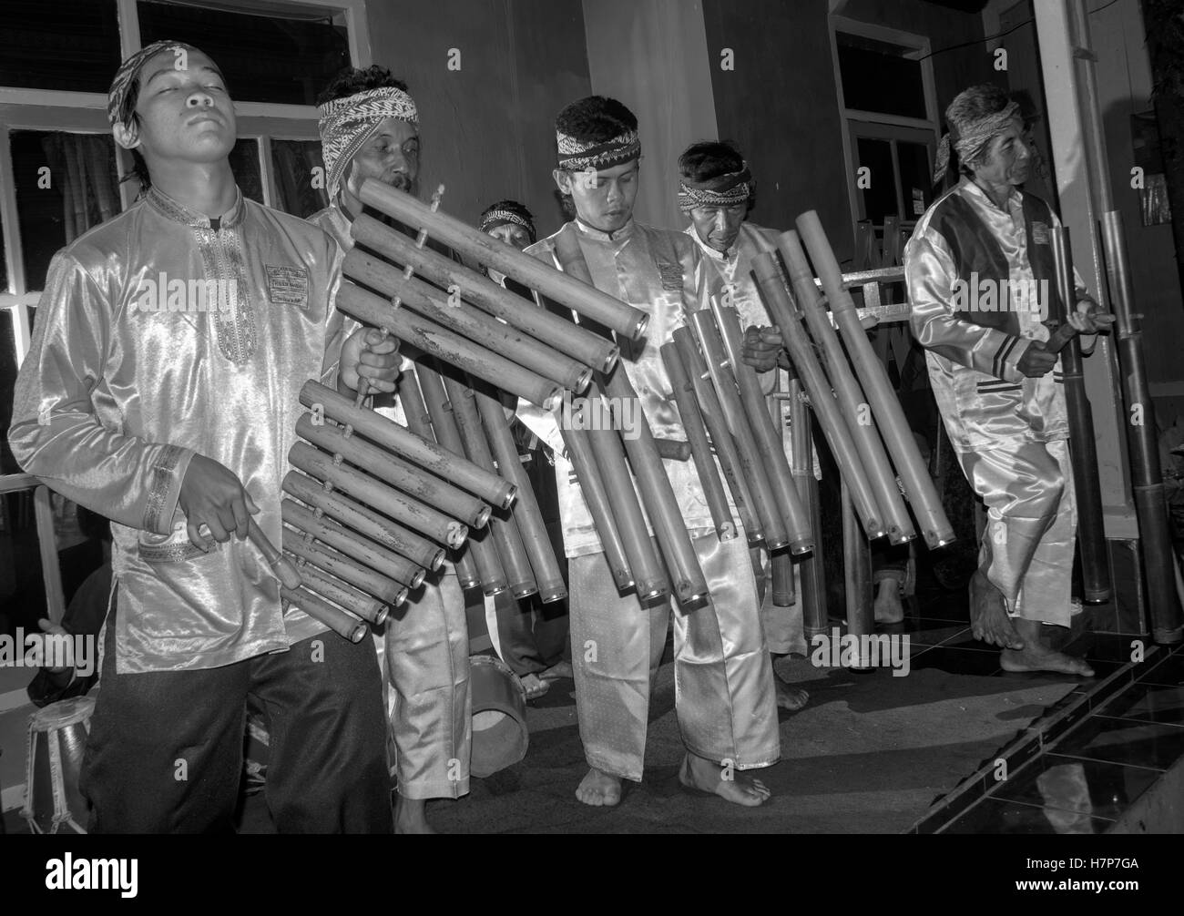 Calung est un instrument de musique traditionnel Sunda Banque D'Images