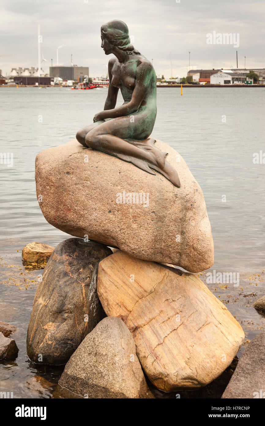 La statue de la Petite Sirène, Langelinie, Copenhague, Danemark Banque D'Images