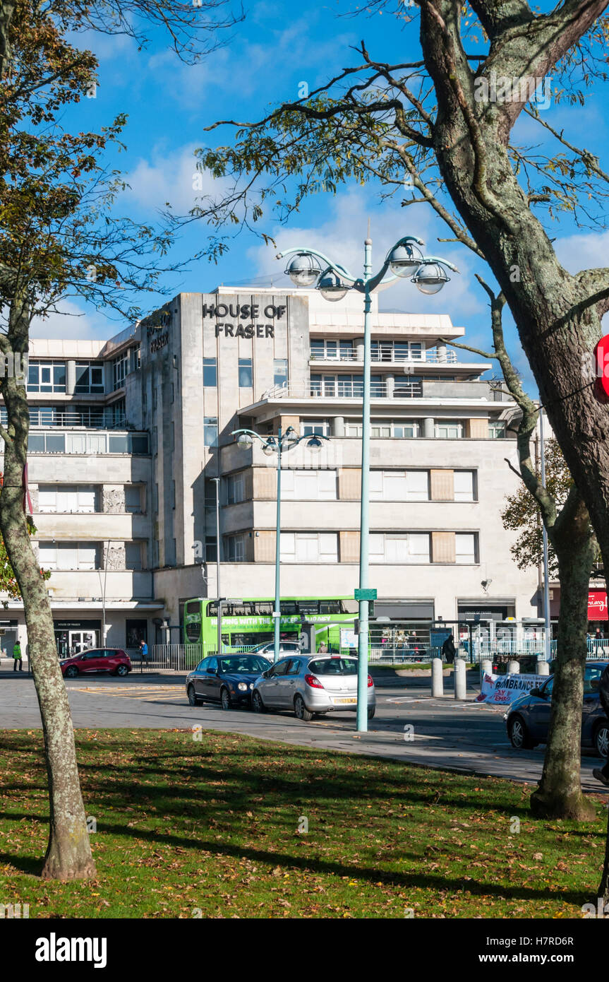 House of Fraser magasin sur Royal Parade, Plymouth. Magasin Dingles initialement conçu par Thomas Tait. Banque D'Images