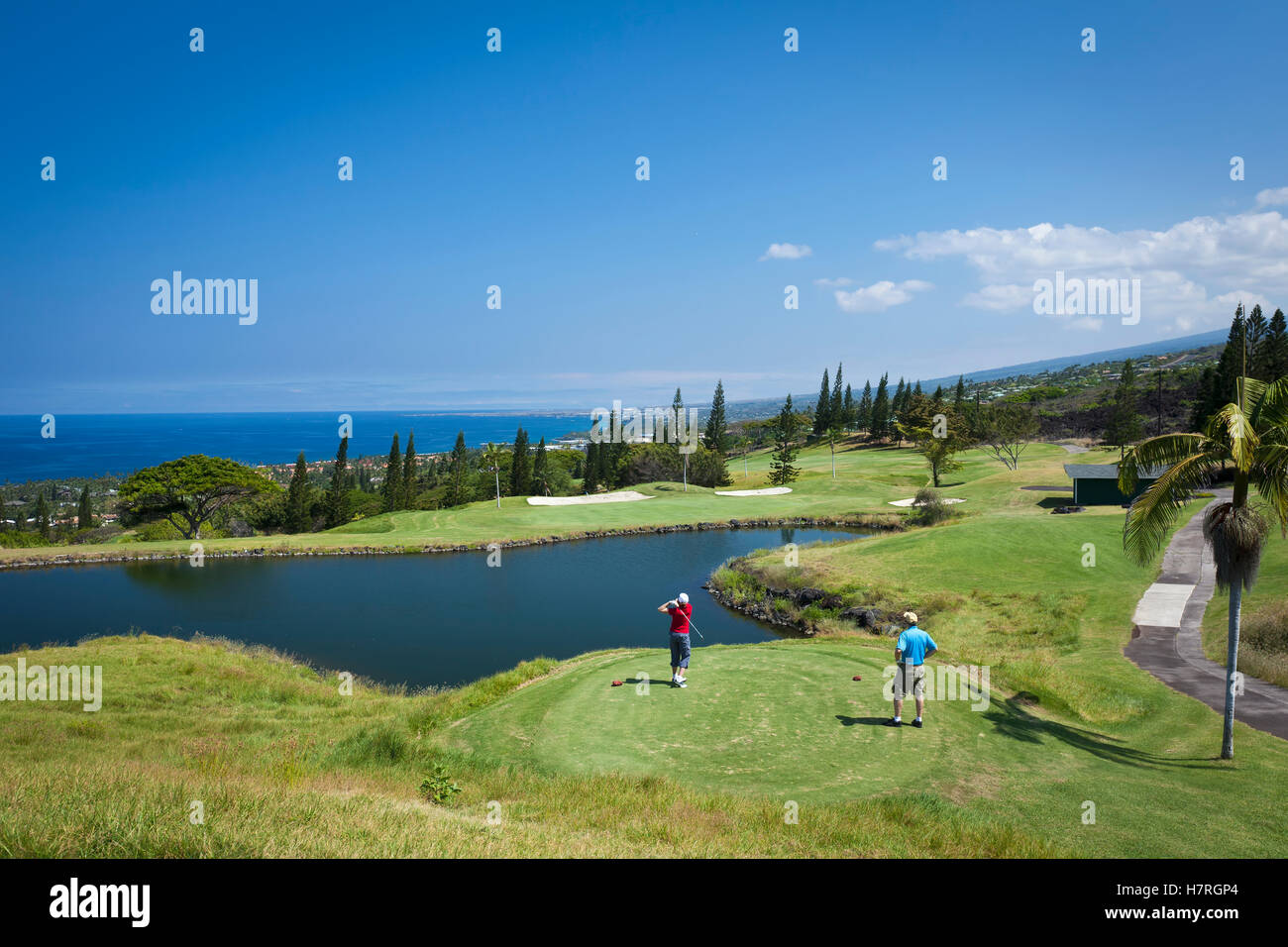 Les golfeurs sur le parcours de golf, Kona Country Club ; Kailua Kona, île de Hawaii, Hawaii, United States of America Banque D'Images