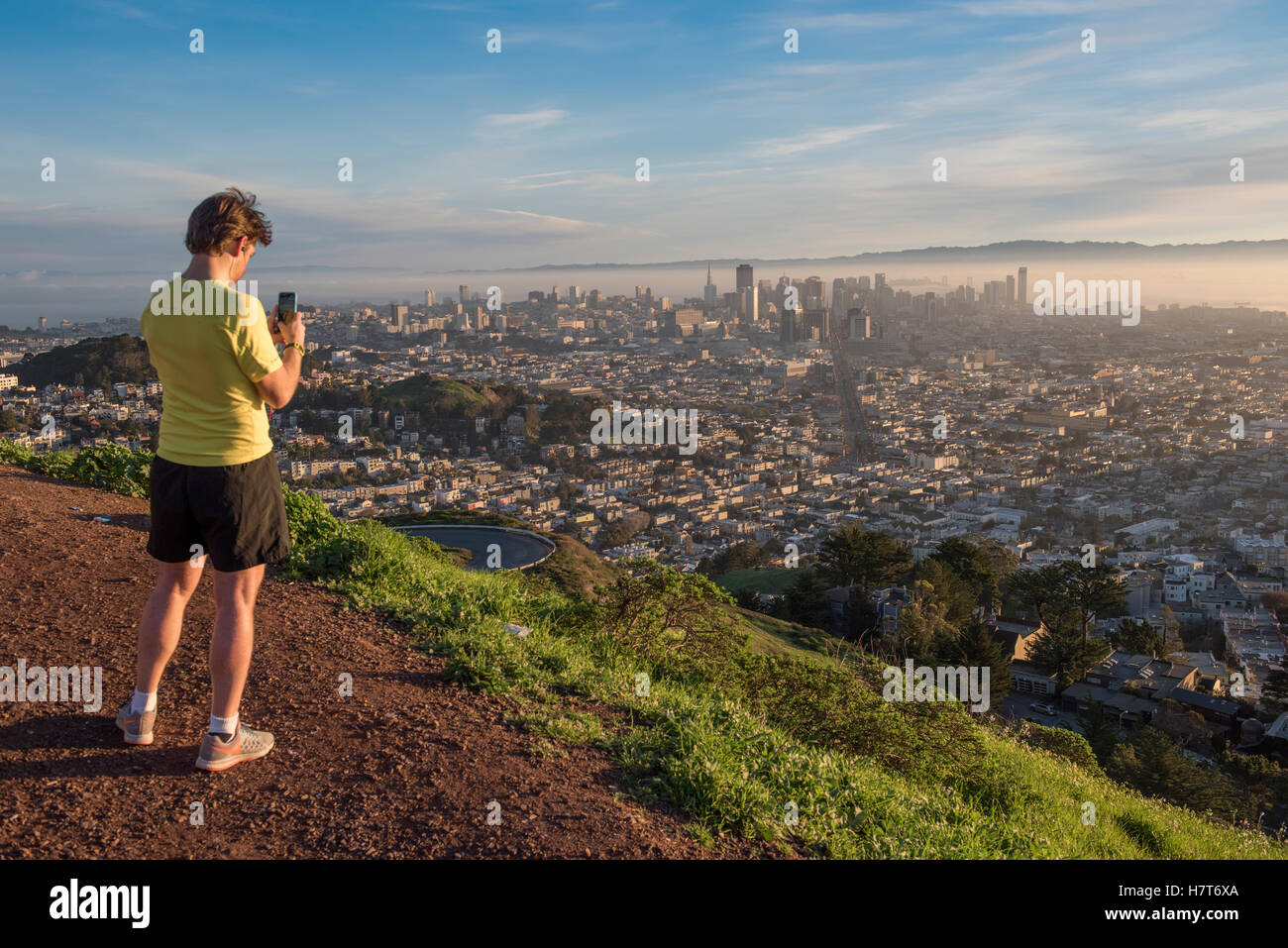 La vue sur San Francisco depuis Twin Peaks, California, USA Banque D'Images