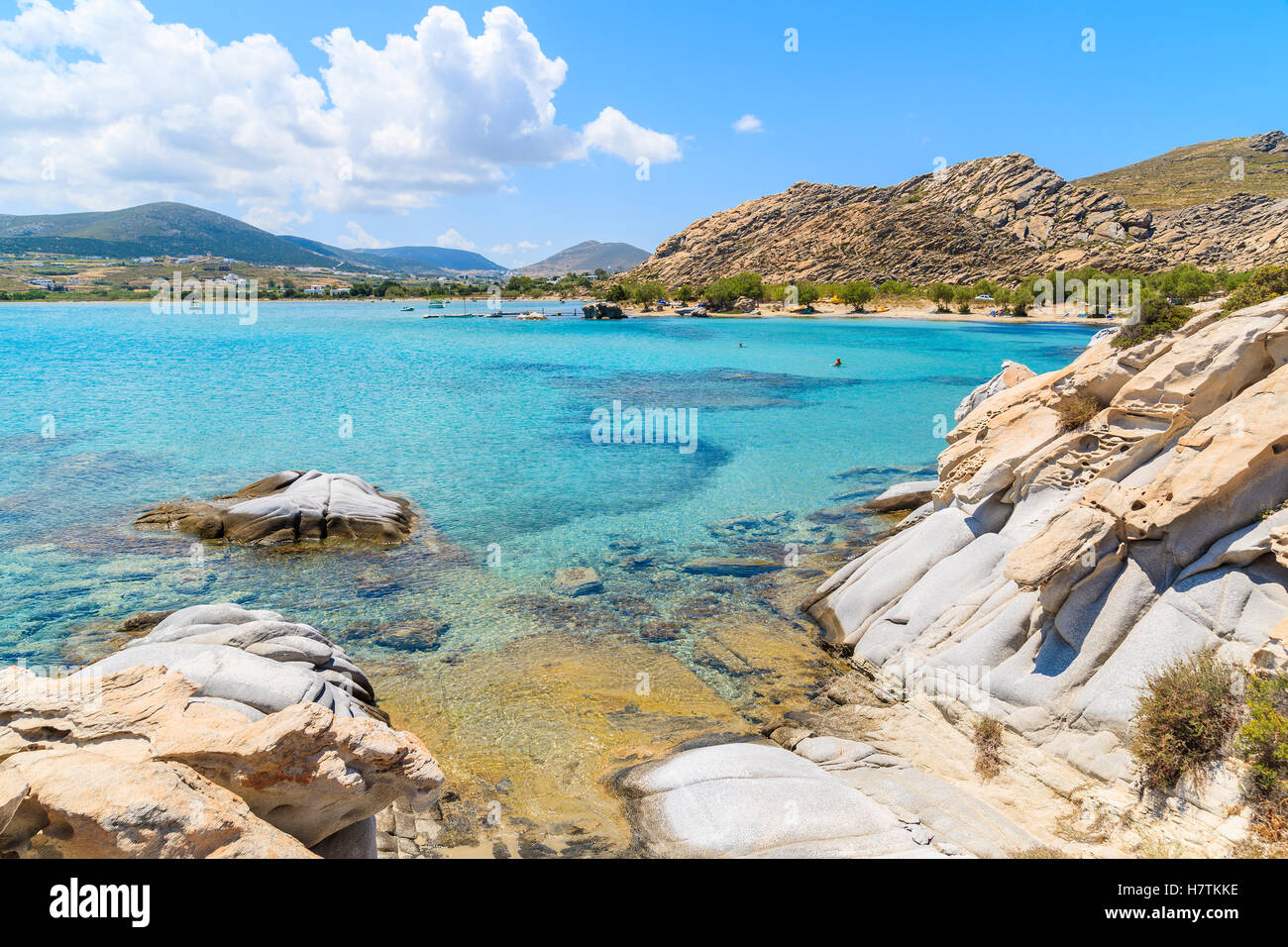 Clair comme de l'eau de mer turquoise de Kolymbithres beach, l'île de Paros, Grèce Banque D'Images