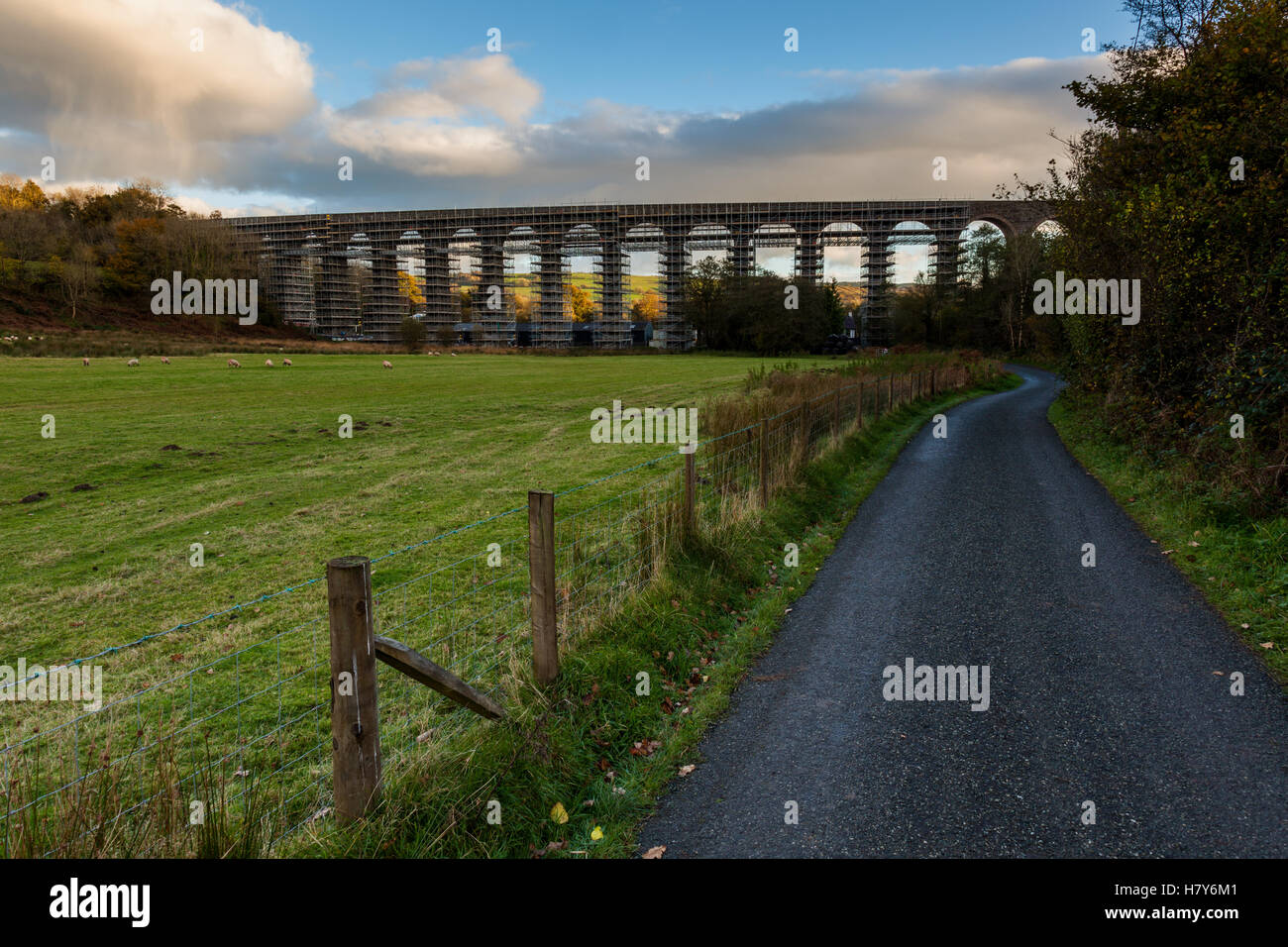 Le Viaduc Cynghordy, portant le Cœur de fer du pays de Galles, encastré dans l'échafaudage, près de Cynghordy, Carmarthenshire, Pays de Galles Banque D'Images