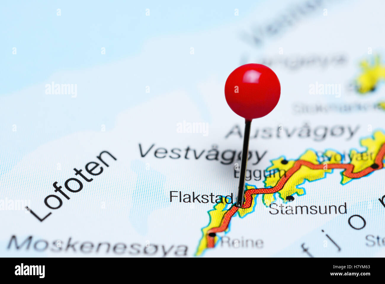 Flakstad coincé sur une carte de îles Lofoten, Norvège Banque D'Images