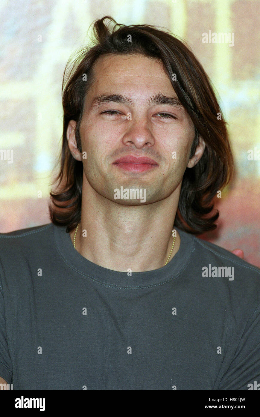 OLIVIER MARTINEZ 'AVANT LA NUIT TOMBE' PHOTOCALL FILM FESTIVAL Venise ITALIE 04 Septembre 2000 Banque D'Images