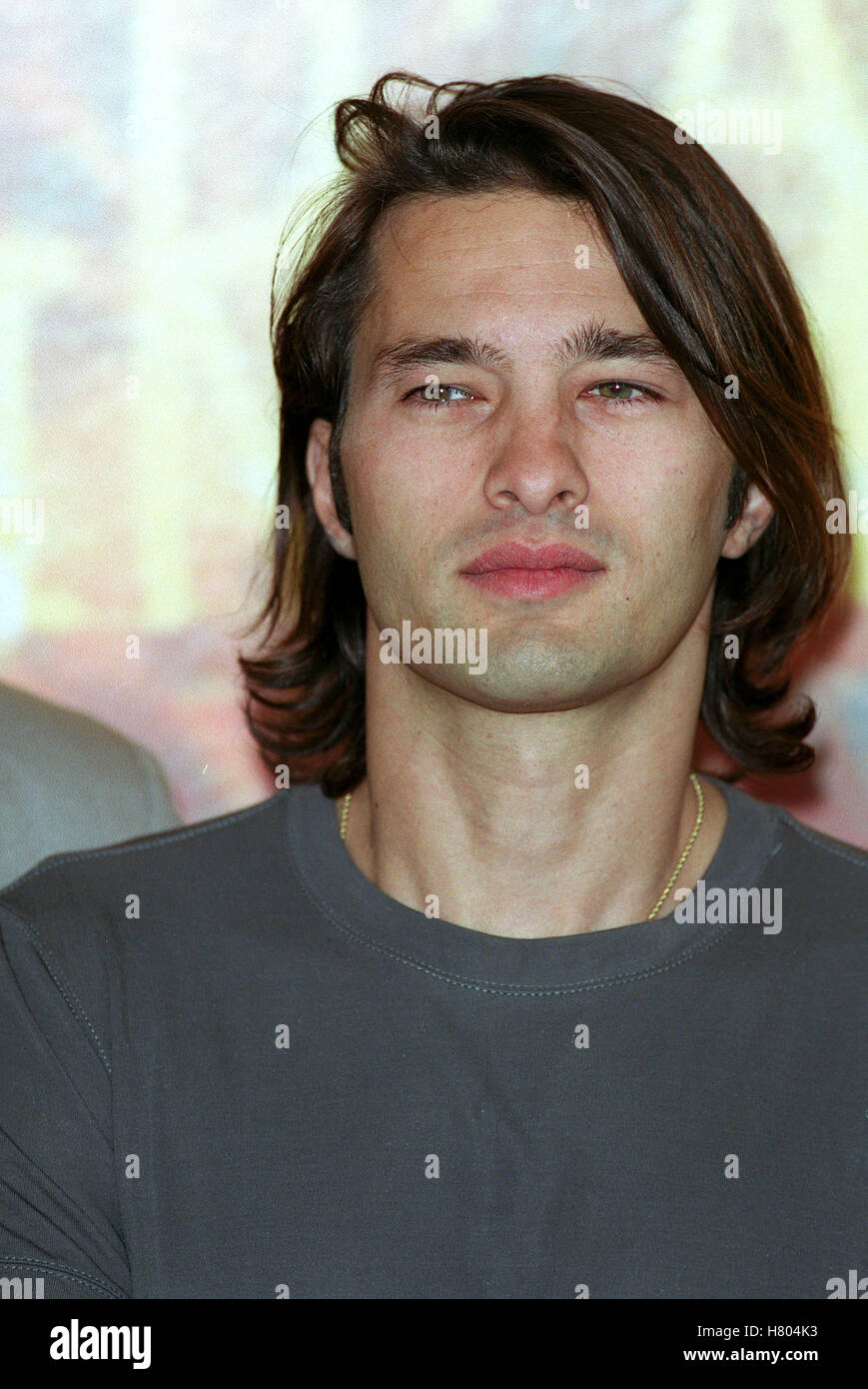 OLIVIER MARTINEZ 'AVANT LA NUIT TOMBE' PHOTOCALL FILM FESTIVAL Venise ITALIE 04 Septembre 2000 Banque D'Images