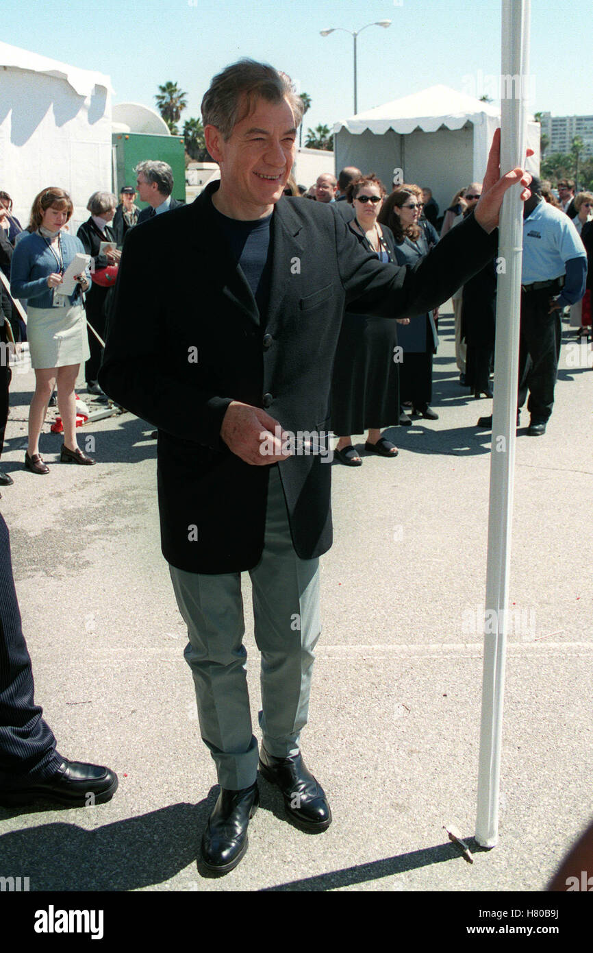 SIR IAN MCKELLEN 27 Mars 1999 Banque D'Images