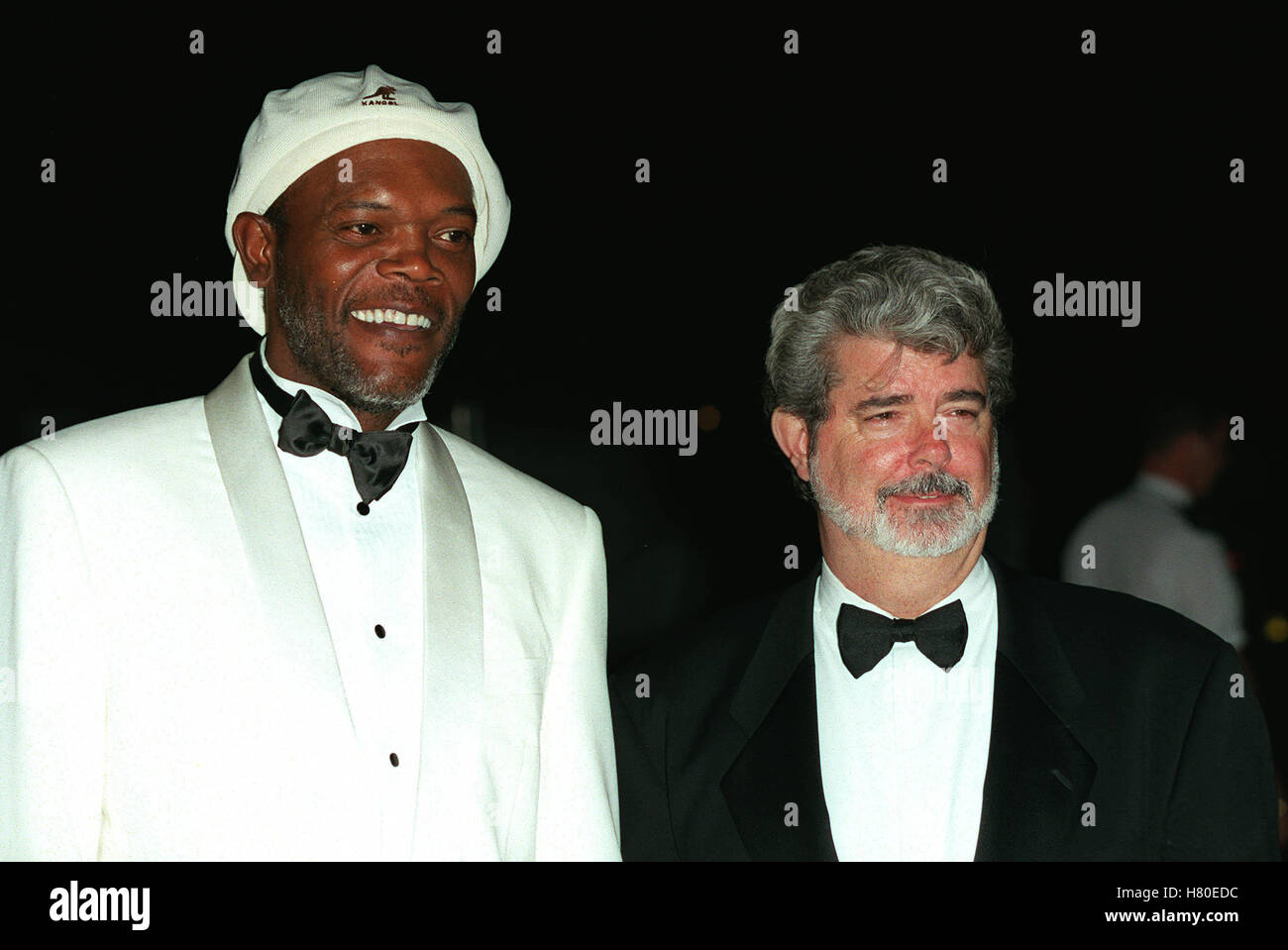 SAMUEL L. JACKSON GEORGE LUCAS Londres Angleterre 13 Juillet 1999 Banque D'Images