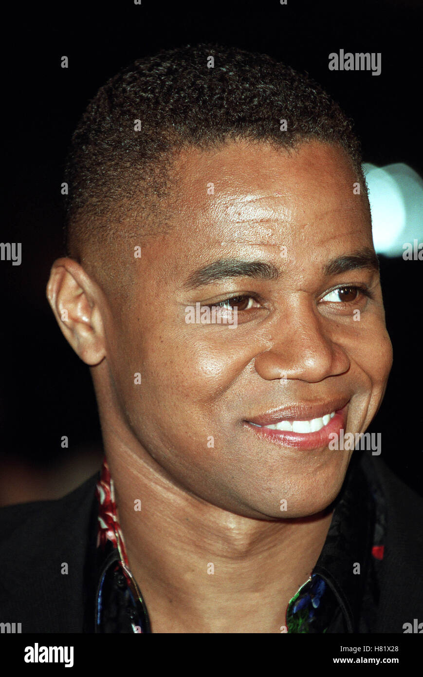 CUBA GOODING JR Muhammad ALI'S 60E ANNIVERSAIRE DE LA KODAK THEATRE USA 12 janvier 2002 Banque D'Images