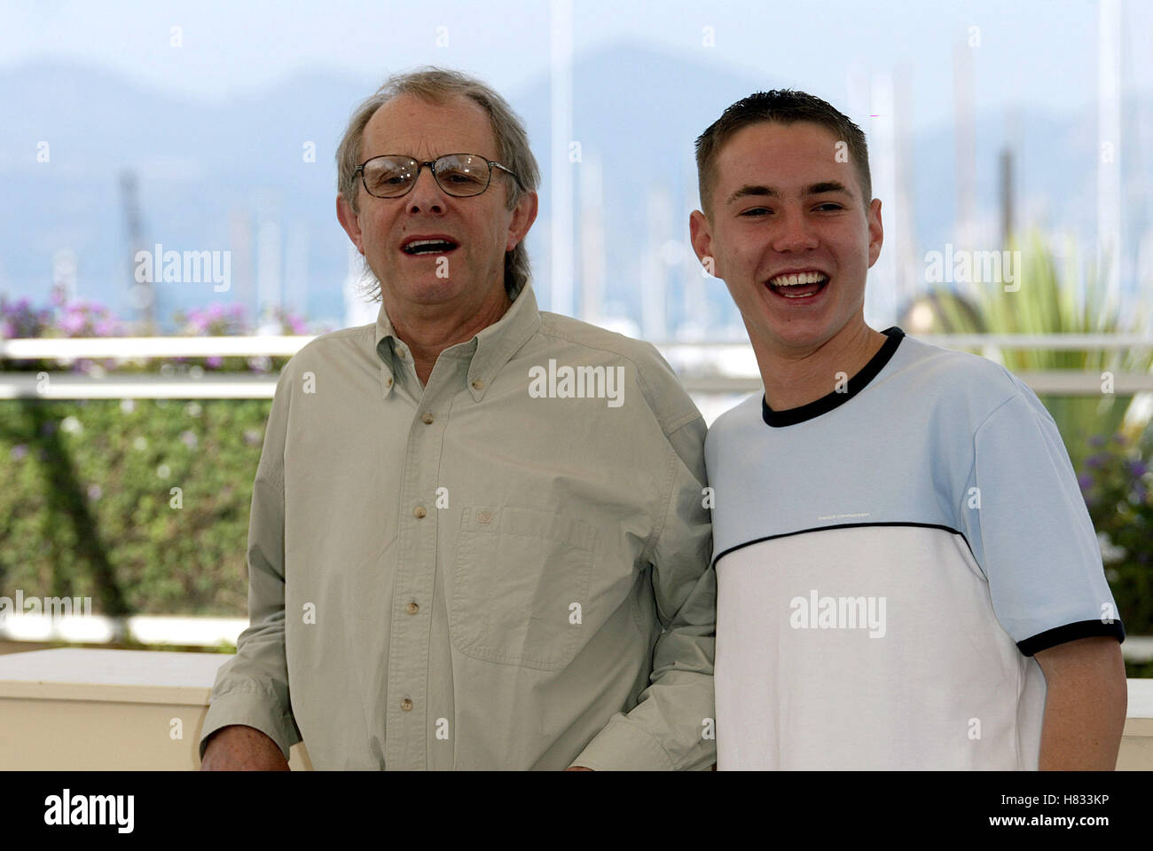 KEN LOACH MARTIN COMPSTON CANNES 2002 CANNES FILM FESTIVAL CANNES FRANCE 21 Mai 2002 Banque D'Images