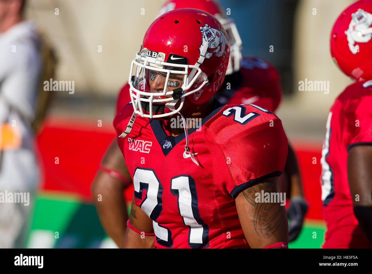 18 septembre 2009 ; Fresno, CALIFORNIE, États-Unis; les Bulldogs de Fresno State sont en fuite Ryan Mathews (21 ans) avant le match des Boise State Broncos au Bulldog Stadium. Boise State bat Fresno State 51-34. Banque D'Images